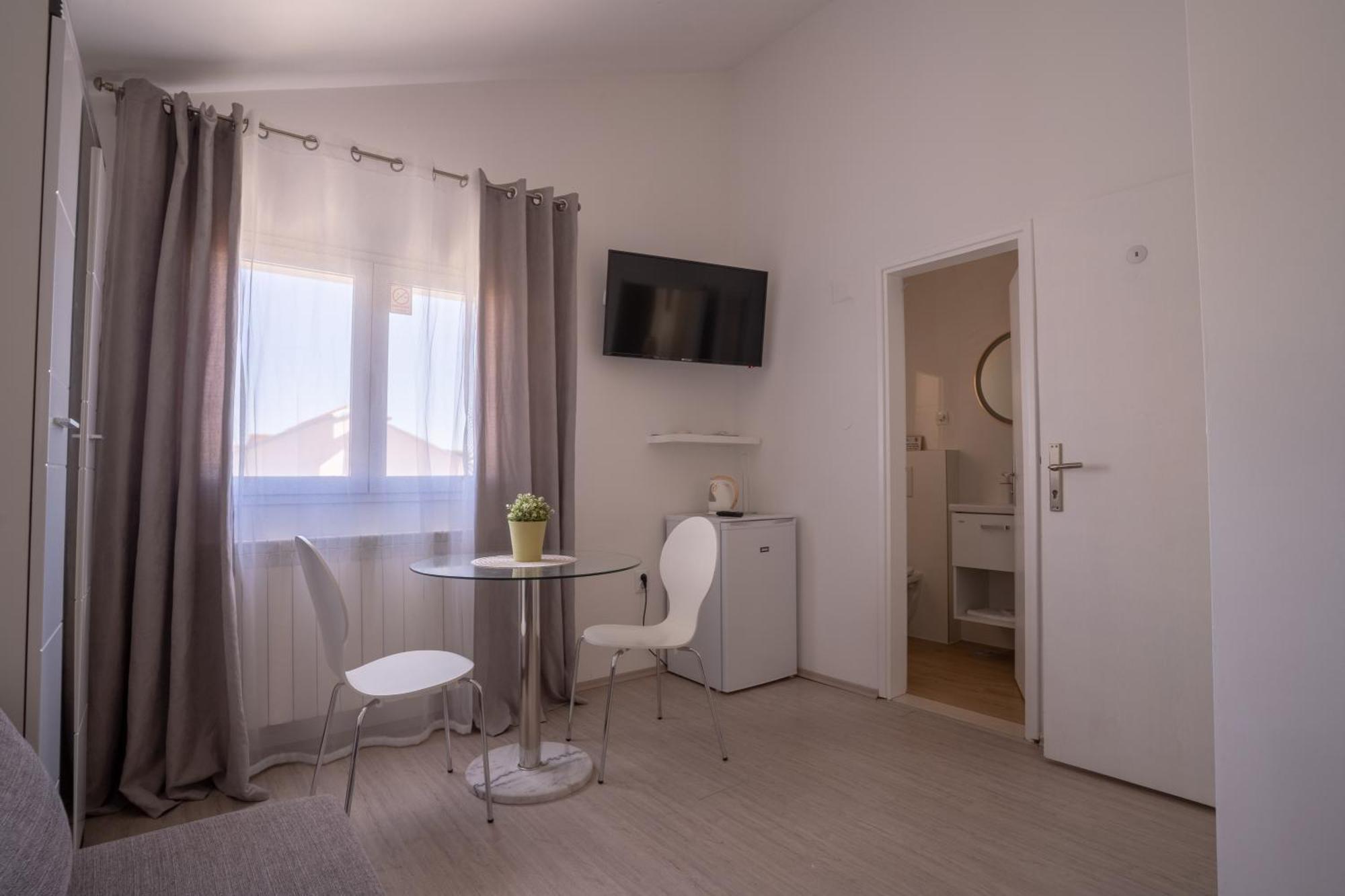 Apartments & Rooms Petra Zadar Eksteriør bilde