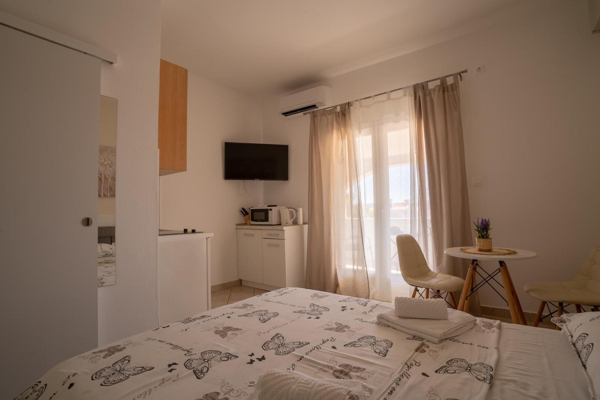 Apartments & Rooms Petra Zadar Eksteriør bilde