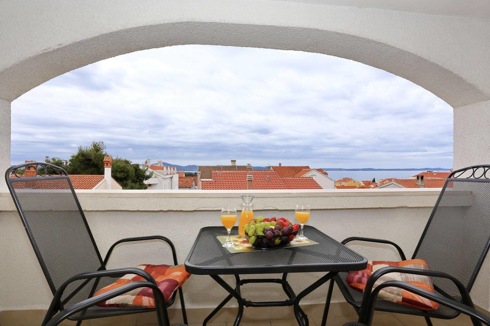 Apartments & Rooms Petra Zadar Eksteriør bilde